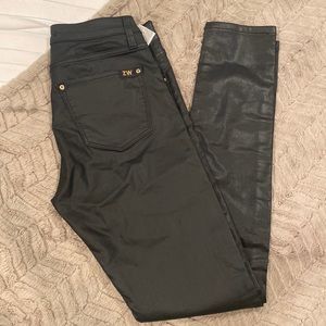 ⭐️ZARA Faux Leather Pants - US4